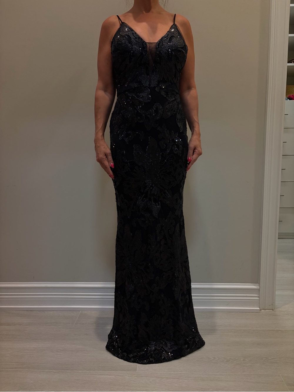 Elegant Black Sequin Spaghetti-Strap Maxi Dress
